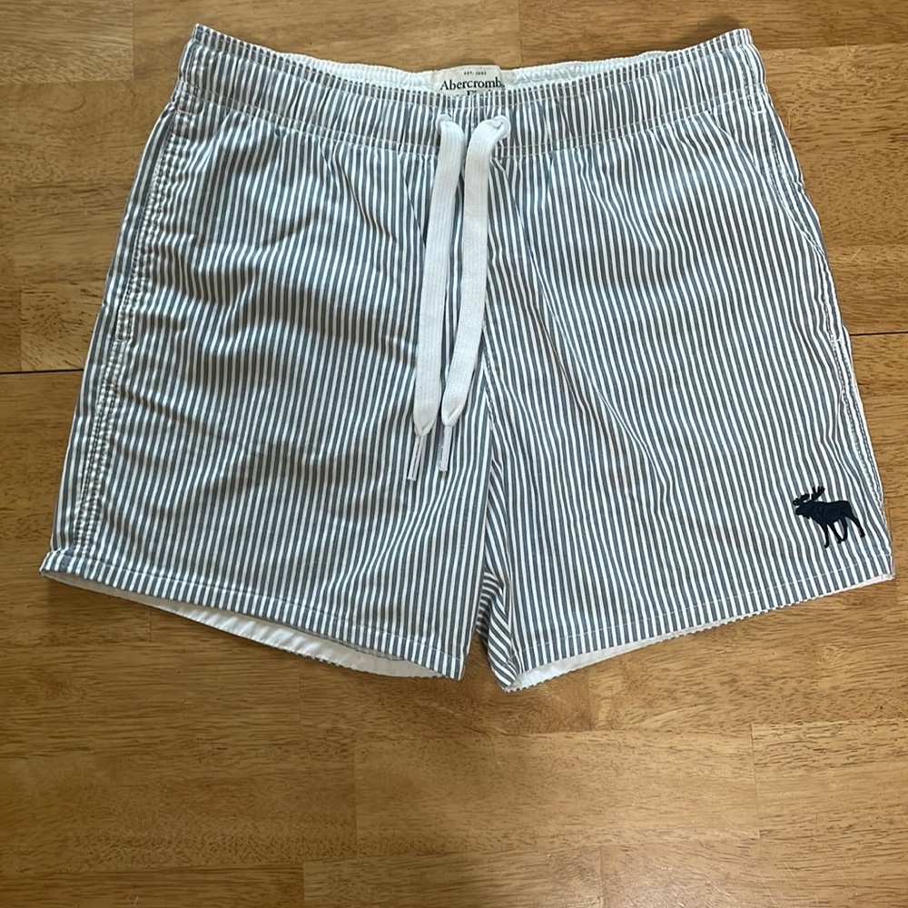 Men’s Abercrombie swim trunks